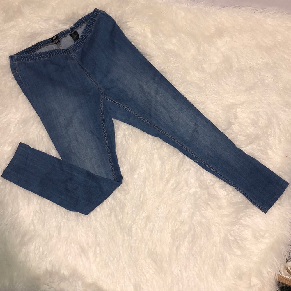 H&M High Waisted Elastic Waist Band Jegging